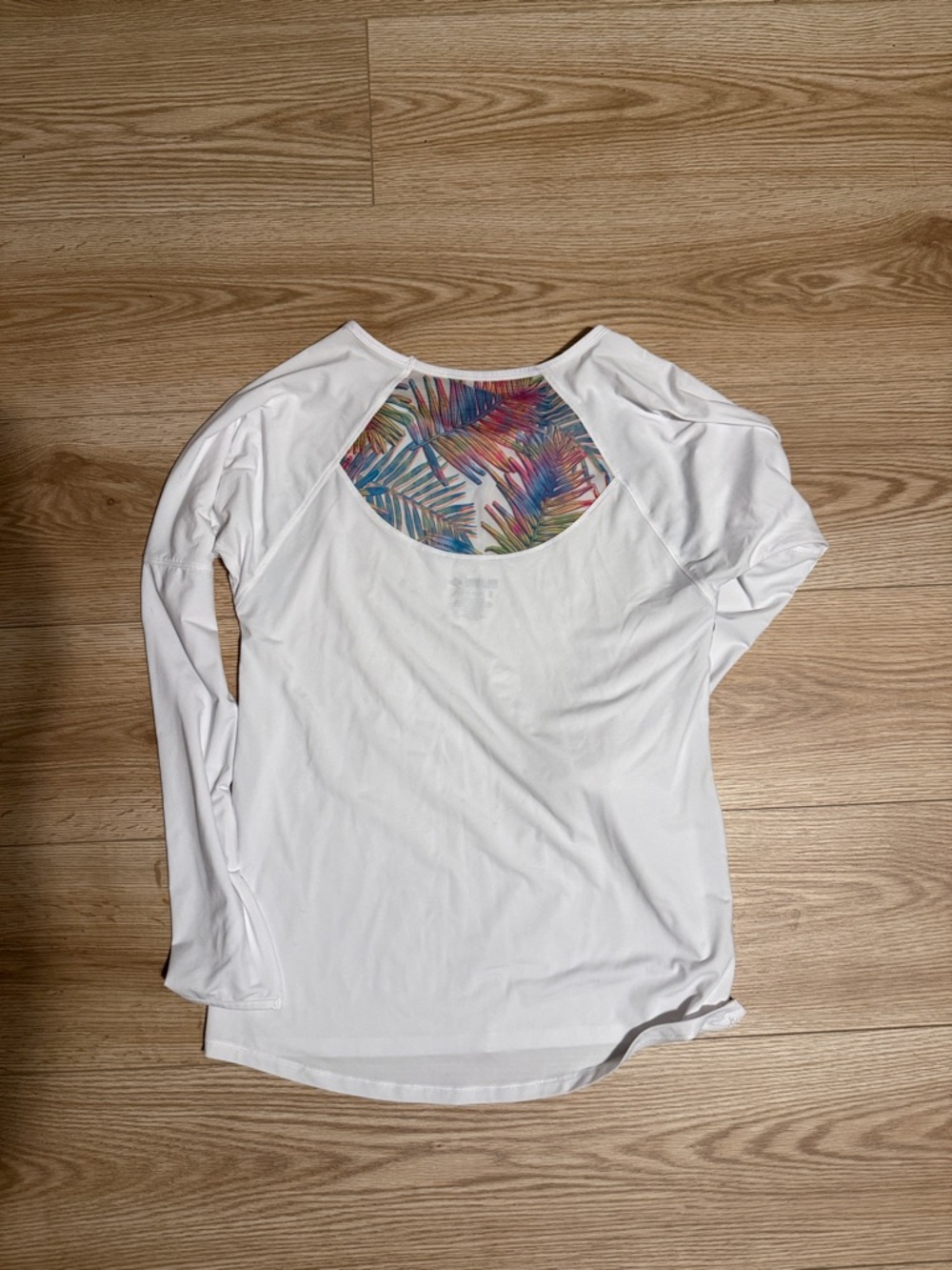 Reel Legends White Long-Sleeve Performance Top with Multicolor Palm Trim - Picture 9 of 9
